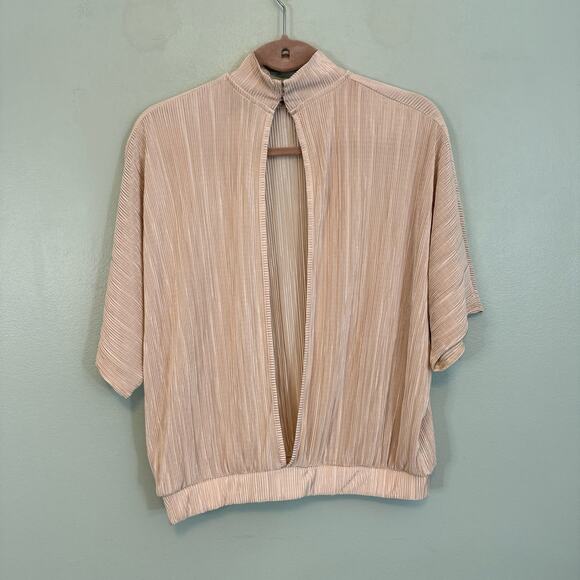 Topshop Plisse Batwing Splitback Top Womens 8 Tan Blouse Mock Neck Short Sleeve - Picture 2 of 10